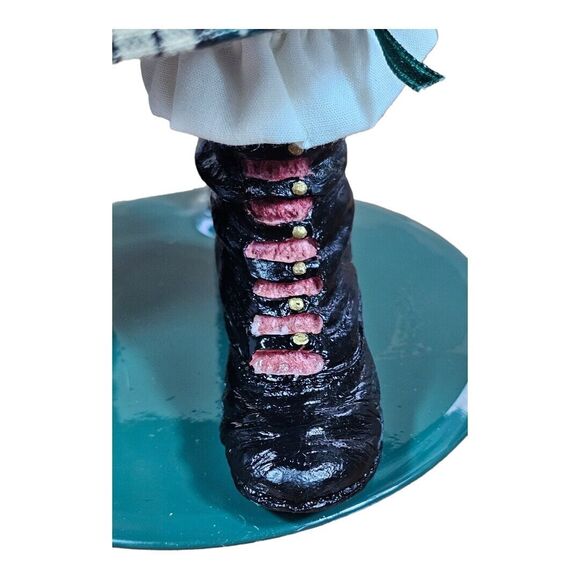 Yesterdays Doll Boyds Collection “Joy” Preowned 545/12,000 Piece With Stand - Picture 8 of 10